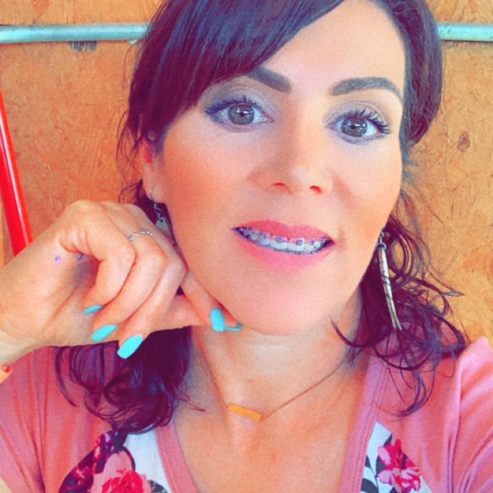 Meet your Posher, Claudia